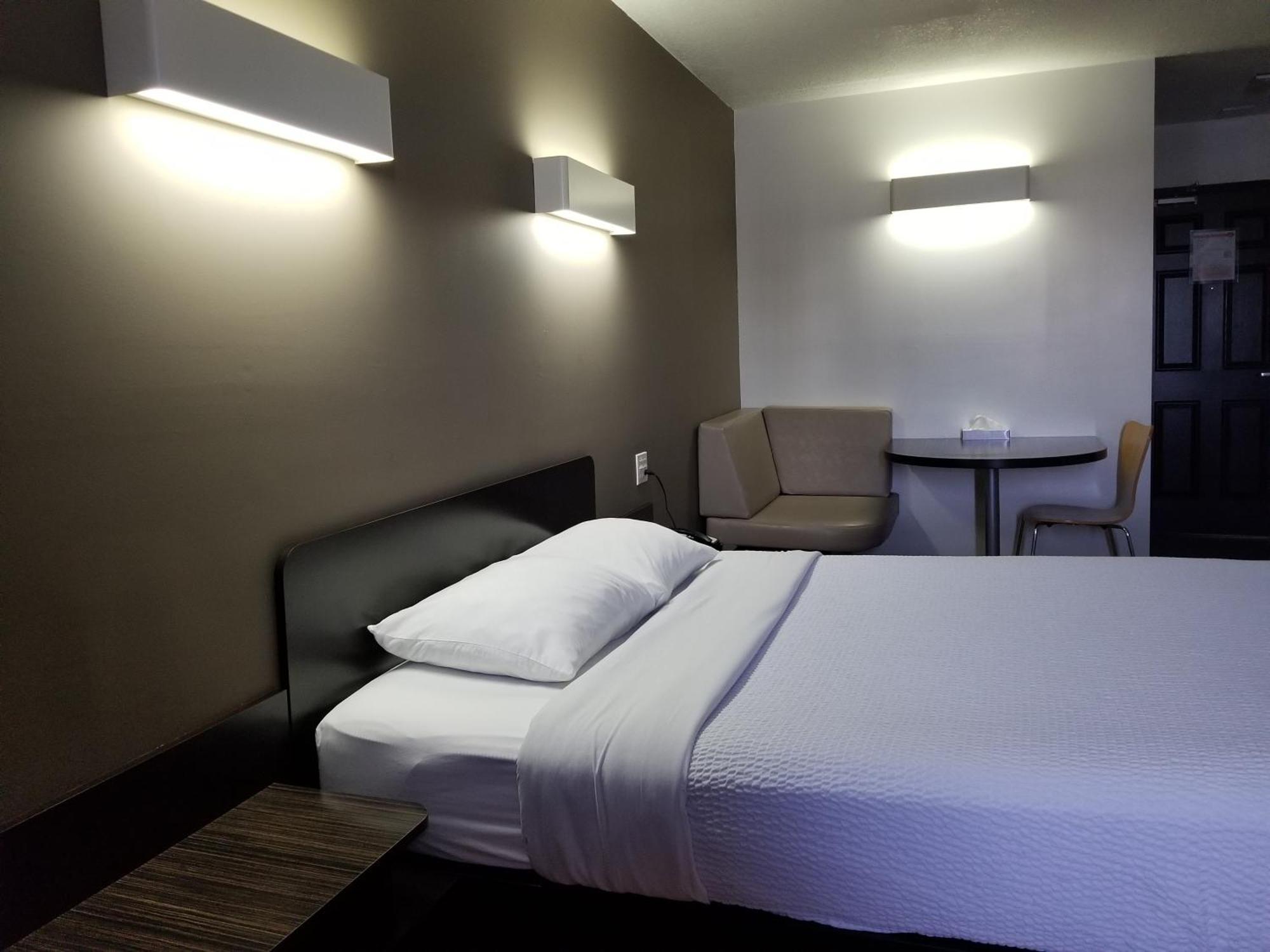 Joys Inn Innisfail, Ab Exteriér fotografie