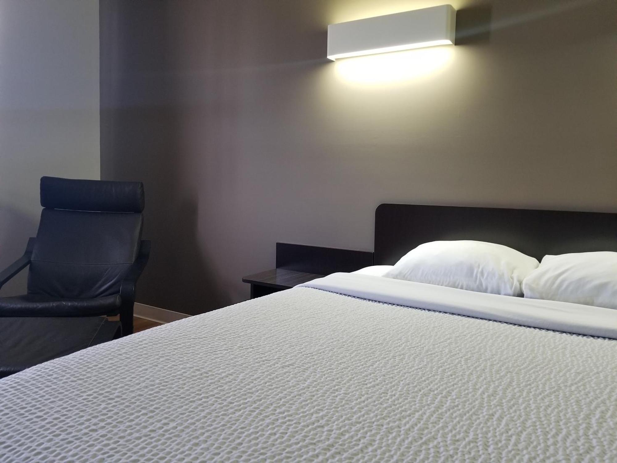 Joys Inn Innisfail, Ab Exteriér fotografie
