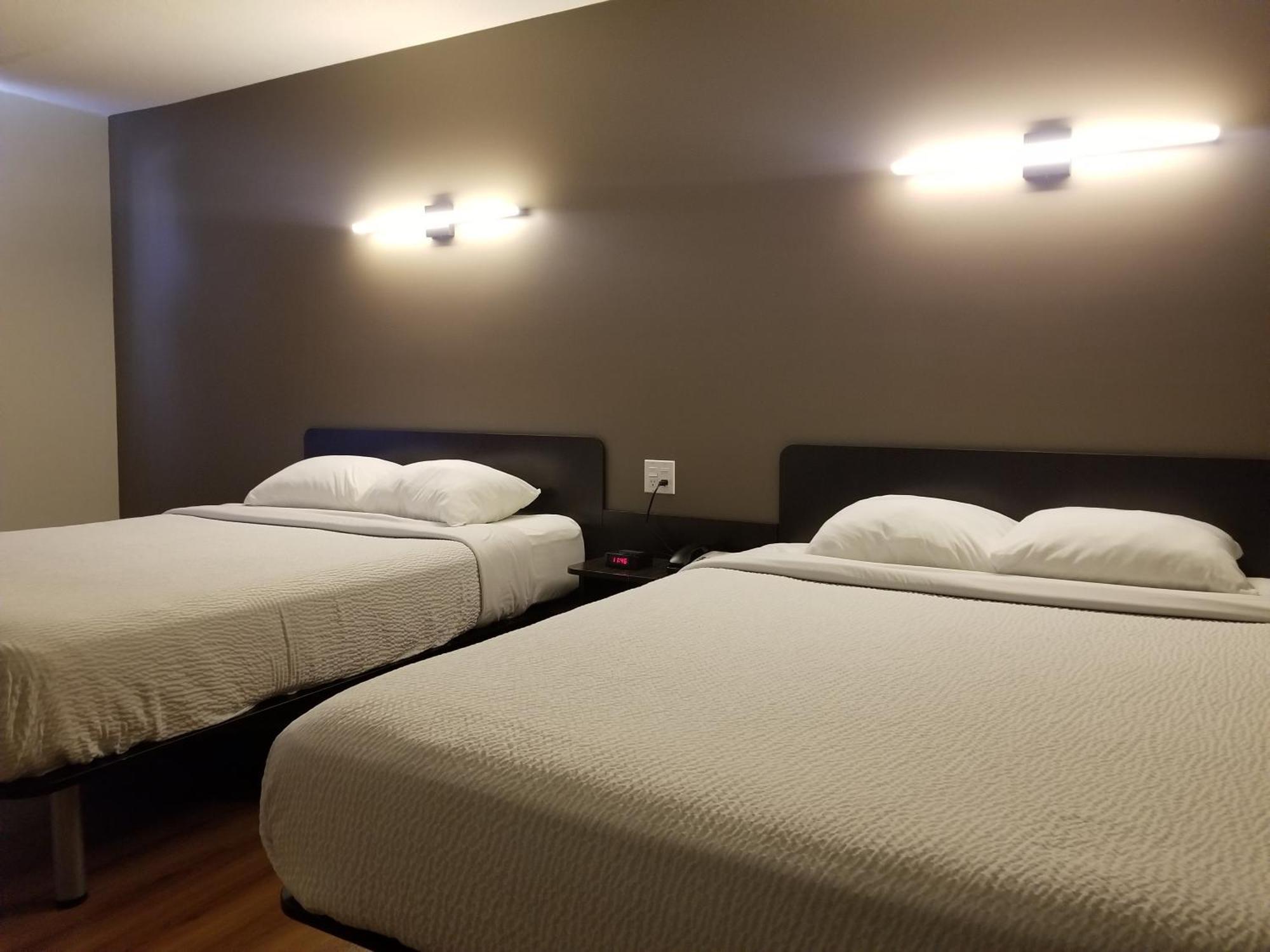Joys Inn Innisfail, Ab Exteriér fotografie