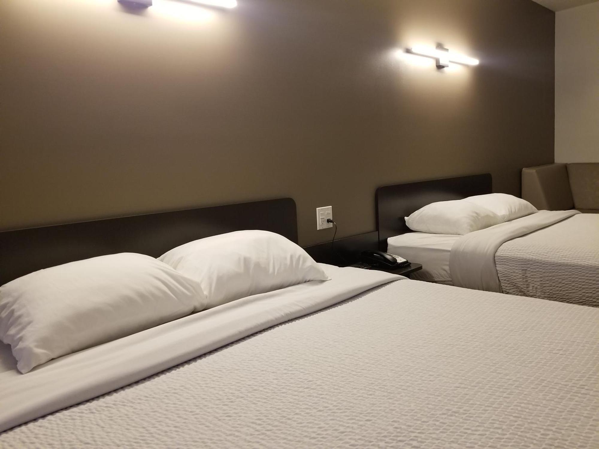 Joys Inn Innisfail, Ab Exteriér fotografie